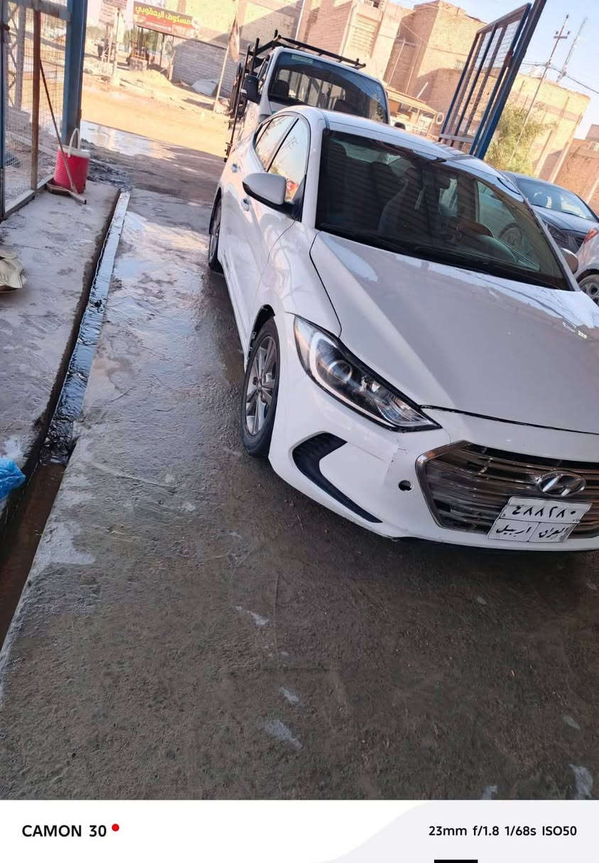 سلام عليكم النتره موديل 17 وارد امريكي مكينه 2000 دوش كير مكينه مكفولات سياره حلوه مرتبه ماعايزه غير حداديه شويه والباقي نضيف بيهه 3 قطع مكاني نجف سعر 122وبيهه مجال اي ستفسار واتساب ***********مراوس  فقط ملكه
