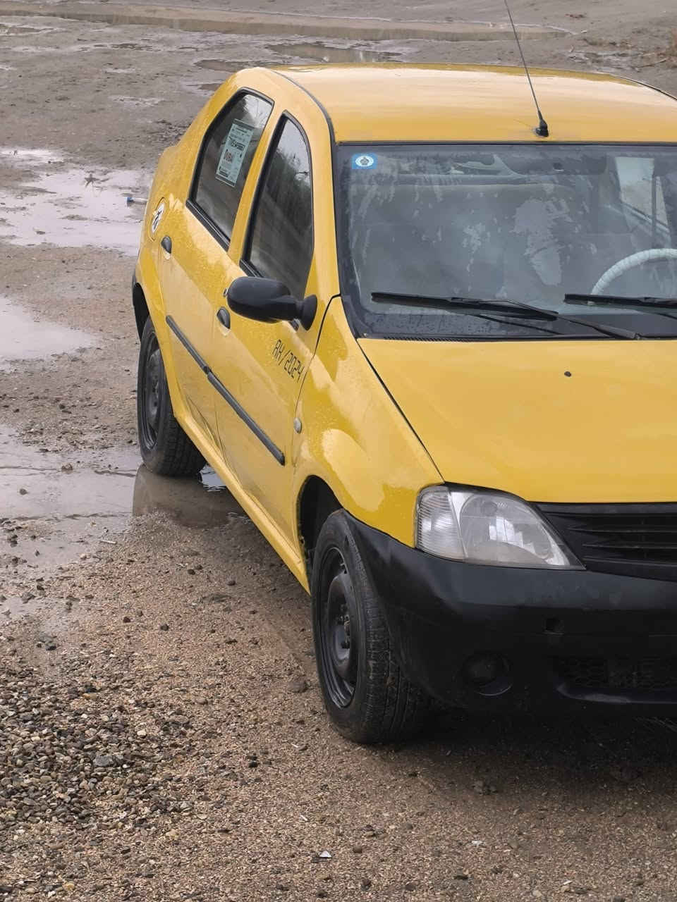 سلام عليك
رينو لوكان ٢٠٠٩ للبيع 
سعر السياره ٣٢
مكان السياره كربلاء 
للستفسار ***********
