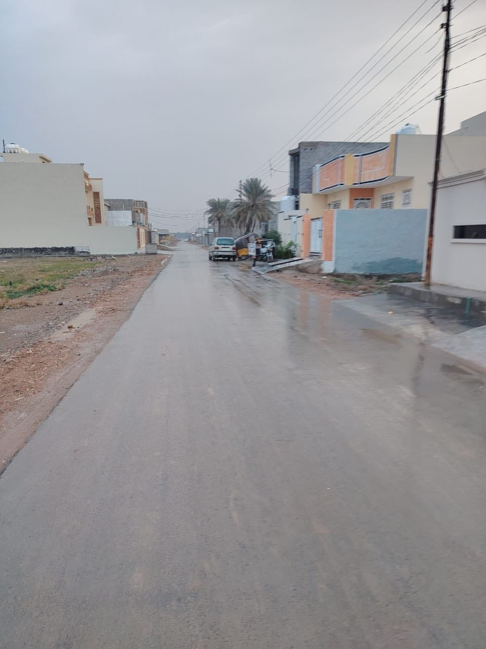 � بيت جاهز للسكن بمواصفات عالية
مساحة 200م – تحفة فنية متعوب عليه

🔹 نوع العقار: طابو صرف زراعي
🔹 السند: 25
🔹 المساحة: 200 م²
🔹 البناء: طابقين
🔹 غرف النوم: 4
🔹 الحمّامات: 4
🔹 الطابق الثاني: غرفتين نوم + سويتين

🏠 مواصفات البيت:
▪️ فول نظام تركي
▪️ أبواب تركي ثقيل
▪️ مداخل قاصة ثقيل
▪️ شبابيك ومحجرات مسكرت
▪️ دبل جام ضد الكسر

📍 الموقع:
ديالى – بعقوبة
منطقة أم العظام
خلف الصناعة الثالثة
خلف التجاري مباشرة

💰 السعر: 160

📞 للتواصل:
***********
***********
