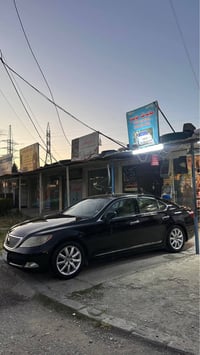 لكزس LX • ٢٠٠٨ • V8 اوتوماتيك