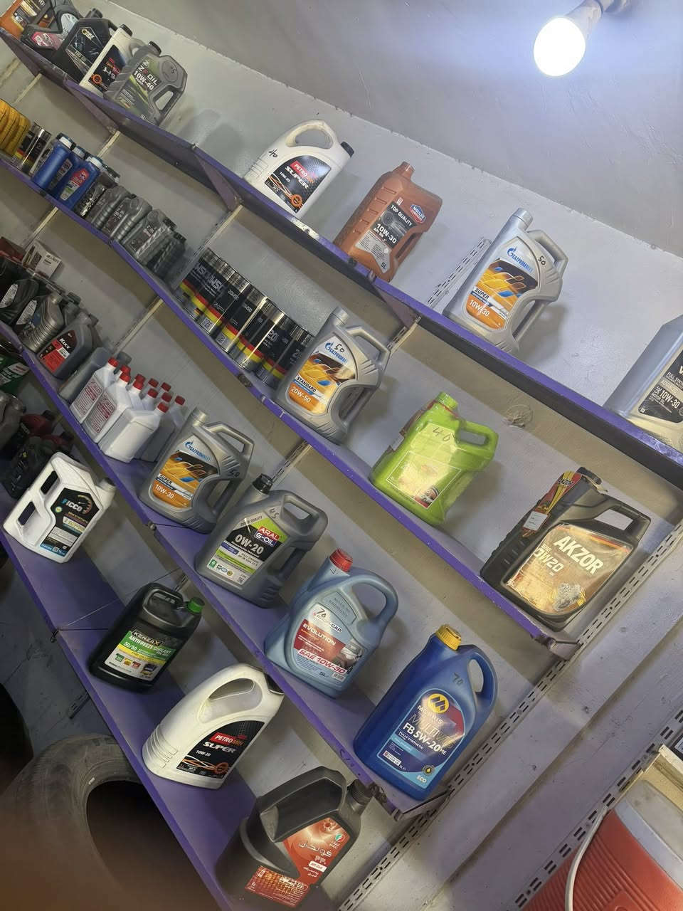 السلام عليكم
محل كامل للبيع اي نقص ما بيه شغله الحمدالله 
خالعات عدد ٢
كمبريسر كبير 
بلنص حديث 
دهن بيه خير من الله كافه الكثافات وشركات ستندر 
فلاتر دهن متكامله لجميع السيارت 
مبرده جديده 
صوبه جديه 
لغم كامله جميع الحجام 
اسباين كامله 
تايرات مستعلمه اكثر من ٣٠تاير
تايرات تكتك جديد  
تايرات دراجه ١٧-١٨
تايرات داي وان 
تايرات درجه حجم ١٠-٨ جديد 
حوض ماء لفحص التاير 
دريل جديد 
اكو هوايه شغلات بيه بعد تجي وتشوف بعينك 

المحل موقعه السيديه -حي العلام -بشارع البداله-مقابيل المصرف الأهلي العراقي مجاور أفران العلام بضبط 

رقم عليه واتساب 
أو اتصل خط 

***********
سعر المحل ٣٠ مليون بيه مجال
