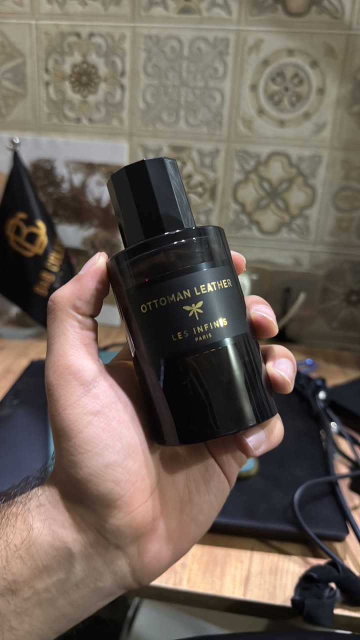 سلام عليكم 
عطورات للبيع 
Tom ford oud wood parfum حجم ٥٠ مل مستخدم رشات
١٢٥$￼￼￼
Stronger with you intense حجم ٥٠ مل
٤٣$
Ottoman leather قريب من هالفتي ليذر ٥٠ الف


**إذا كنت صاحب هذا الإعلان وتريد حذفه لأي سبب، رجاءا أرسل رسالة إلى الدعم الفني**