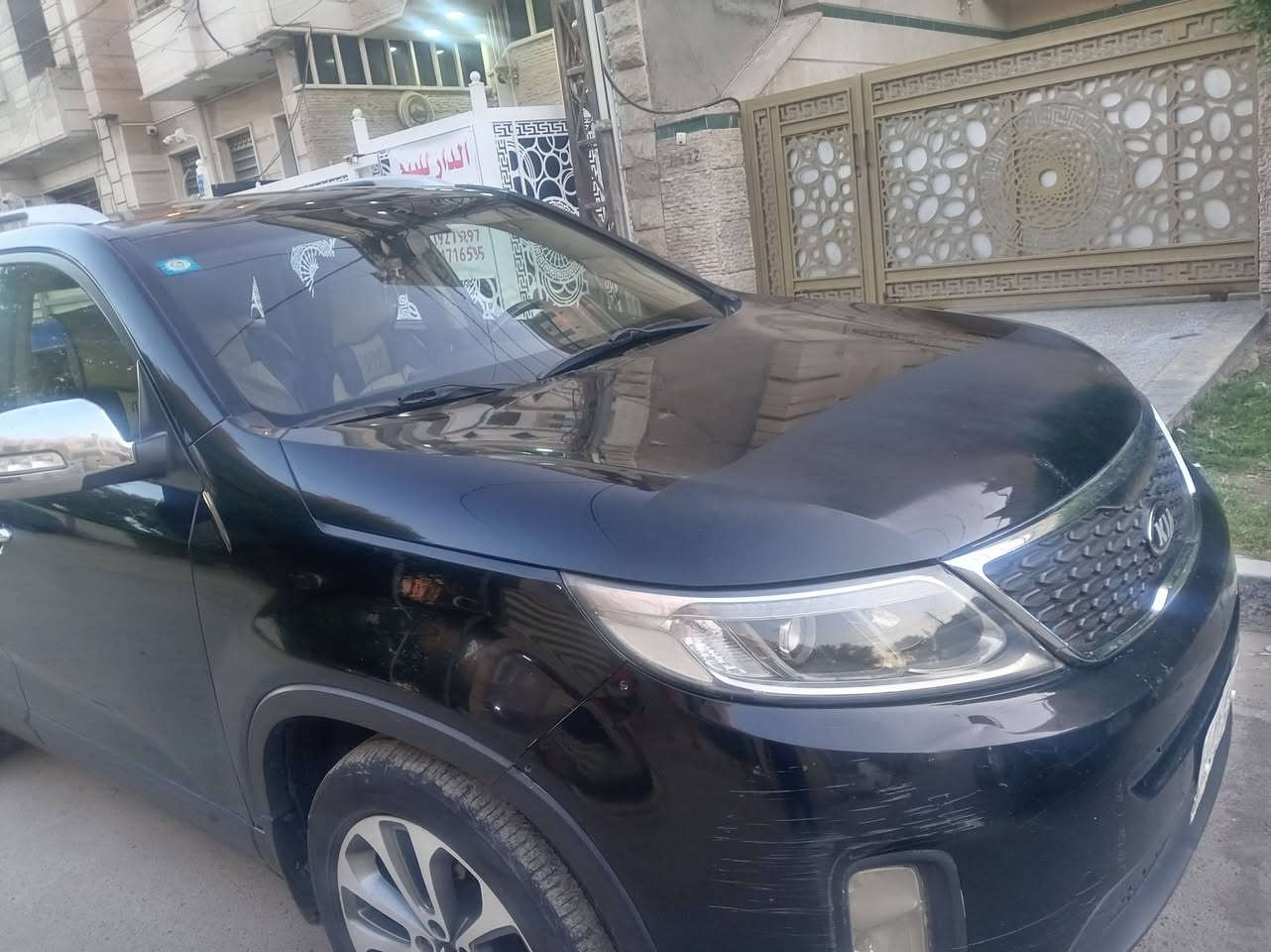 السلام عليكم سورنتو ٢٠١٤ وارد كوري محرك ٢٤٠٠ جي دي اي ٧ راكب تحكم جهتين تبريد ٣ قطع مانع انزلاق حساس خلفي كامرا خلفيه ويل ١٩ لون اسود شذره رقم بغداد مسجل شاشه بيها بس شخطين بل باب السايق و الجنطه لون اسود بدون صبغ مكانها بغداد السيديه *********** السعر ١٢٥٠٠$ وبيها مجال قليل@
