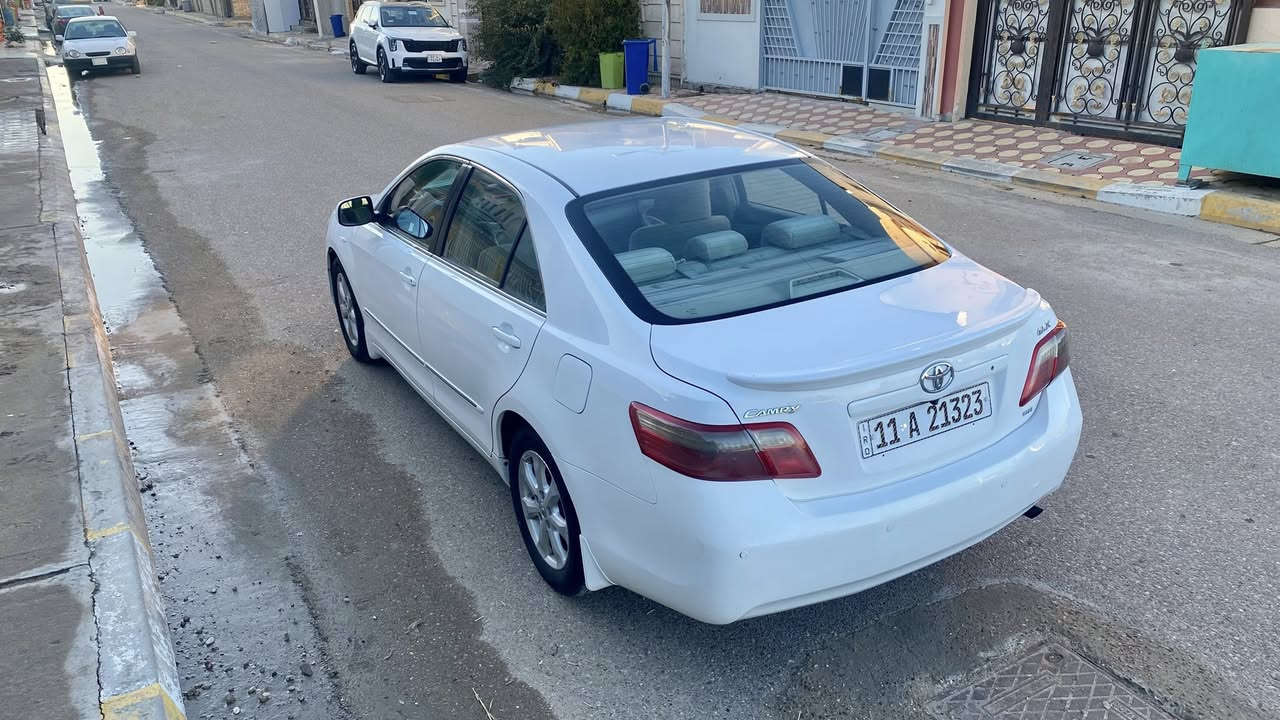 كامري للبيع خليجي رقم بغداد 
فول مواصفات GLX عدا الفتحه 
موديل 2008
كير ومحرك مكفولات جديد
تخم تاير 
صدر السيارة مع كافة الكهربائيات جديد
السيارة بيه قطعة وحده صبغ اثر شخوط 
مامفتوح بيه ولا برغي السونار موجود مع الصور السيارة بحالة ممتازه حتى الدشبول ممأشر بي ولا كلوب 
السعر 116 وبيه مجال بسيط جدا 
العنوان مدينة الفلوجة
***********
***********
