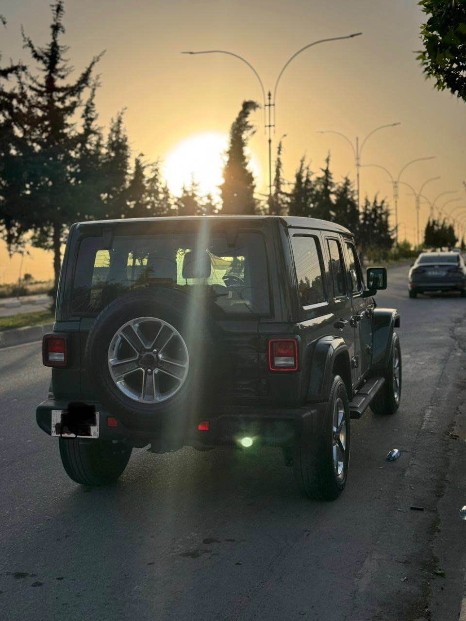 السلام عليكم
 رانكلر صحارى موديل ٢٠٢٣ 
فول مواصفات سقف بنوراما ماشيه ٢٧ الف
بدون ايرباك حادث بارد الجاملغ الخلفي
ومصبوغ فقط
رقم اربيل بأسمي دخول جديد رقم جديد سنويه وهزه جديده. السياره ع وضع الشركه كولش نضيفه
السعر 317$
*********** حلة, بابل
