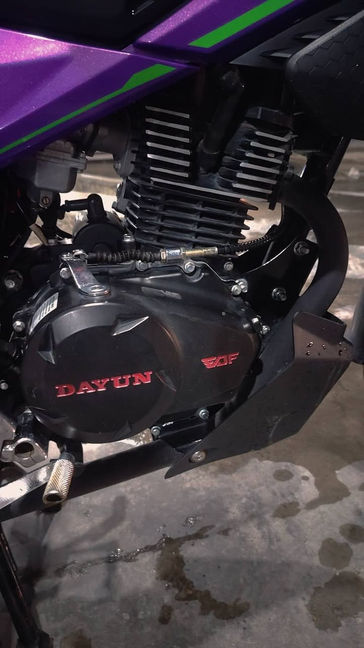 سلام عليكم شباب دراجه دايوان ميكا مديل ٢٤ دراجه مكفوله كفاله عامه ماشيه ٥ ألاف حقيقي استخدام شخصي لايت زنون كهربائيات كلو شغال صالنصه رياضي البلاديه موجوده بصمه تشغيل حجم مكينه 200Cc
مكفوله من حادث او طخه
س 1850 بيهة شي قليل
بغداد مدينة الصدر
***********
متواجد وتساب فقط
