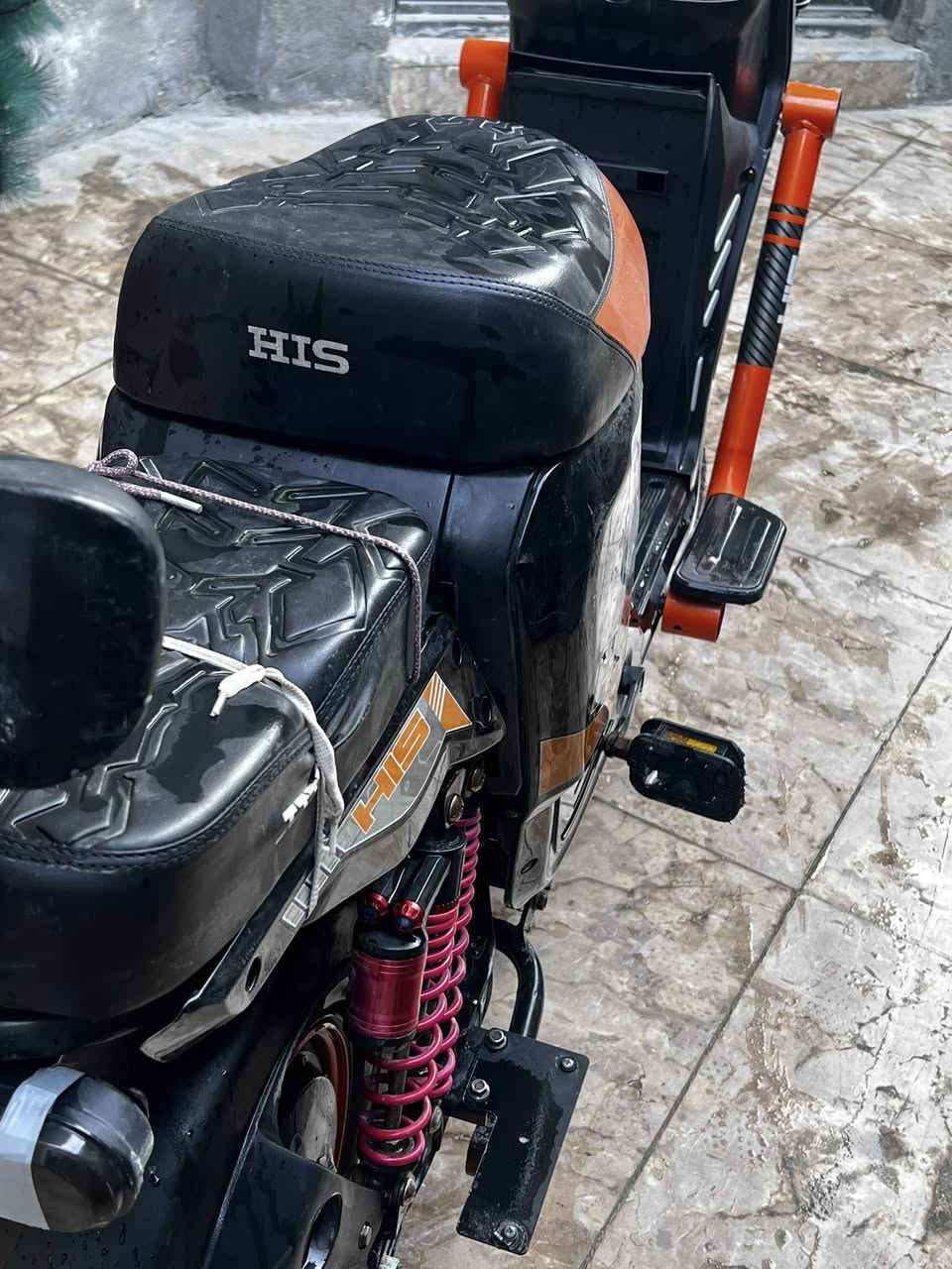 بايسكل شحن H900
موديل 2025
مواصفات كامله 
بصمة تشغيل ، بي نقوصات بسيطة
المكان : كربلاء حي النقيب
السعر 400 وبي مجال
للأستفسار اكثر ***********
