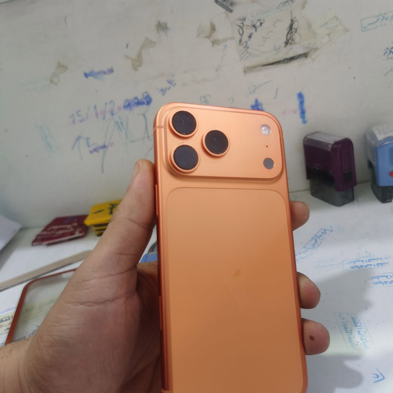 جهاز  17pro max 
كلش حلو ونضيف بطاريته 99 من حدثت نزلت ويا خمس كفرات وبعده بضمان للبيع مستعجل ع بيعته واذا اكو مراوس بحهاز رخيص عادي 
سعر 1850
بصره 
***********
