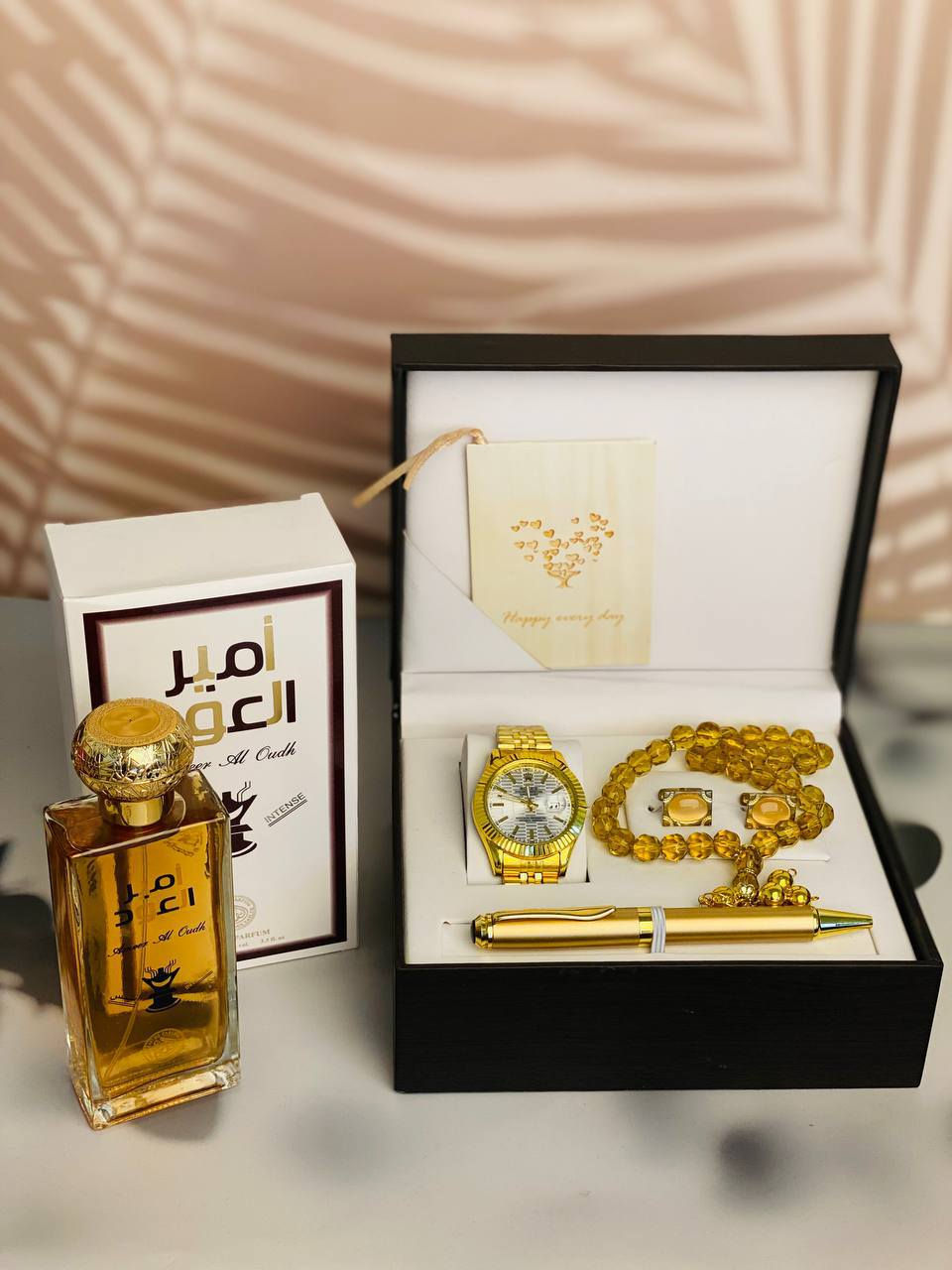العمر واحد.. والحب واحد.. والهدية لازم تكون "غير"! 😍
وصلت وجبة هدايا عيد الحب الفاخرة. أطقم متكاملة (عطر، ساعة، قلم، سبحة، كبكات) بتغليف راقي وبطاقة إهداء. 🎁❤️

1.عطر أمير العود (الرائحة الثابتة والفواحة). 🪵🔥
• ساعة ذهبية فخمة + قلم وسبحة وكبكات بتصميم ملكي. 👑

2.⌚ ساعة ذهبية بمينا سوداء تخطف الأنظار.
• 🐎 عطر ليل ملكي من لطافة (الأكثر طلباً).
• 📿 سبحة، قلم، وكبكات بتصميم عصري.

3.لأنّ حُبّك عميق كالبحر.. اخترنا لك طقم الفخامة المتكامل باللون 💙الملكي، يجمع بين رائحة عطر Asad Aqua المنعشة ودقة الساعة الذهبية."💙
• محتويات الطقم: عطر فاخر + ساعة راقية + سبحة + قلم + كبكات.💙💙

سعر الطقم ٢٥ الف 

سعر الطقم مع العطر ٢٥  الف

🚘يوجد خدمة توصيل لجميع محافظات العراق ٤ الاف🚘


**إذا كنت صاحب هذا الإعلان وتريد حذفه لأي سبب، رجاءا أرسل رسالة إلى الدعم الفني**