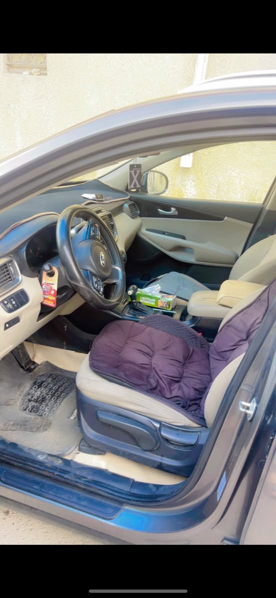 سلام عليكم سورنتو 2015 خليجي بيها باب مبدل  محرك 6 سلندر  نص مواصفات 7 راكب ‭0772 442 6607‬
