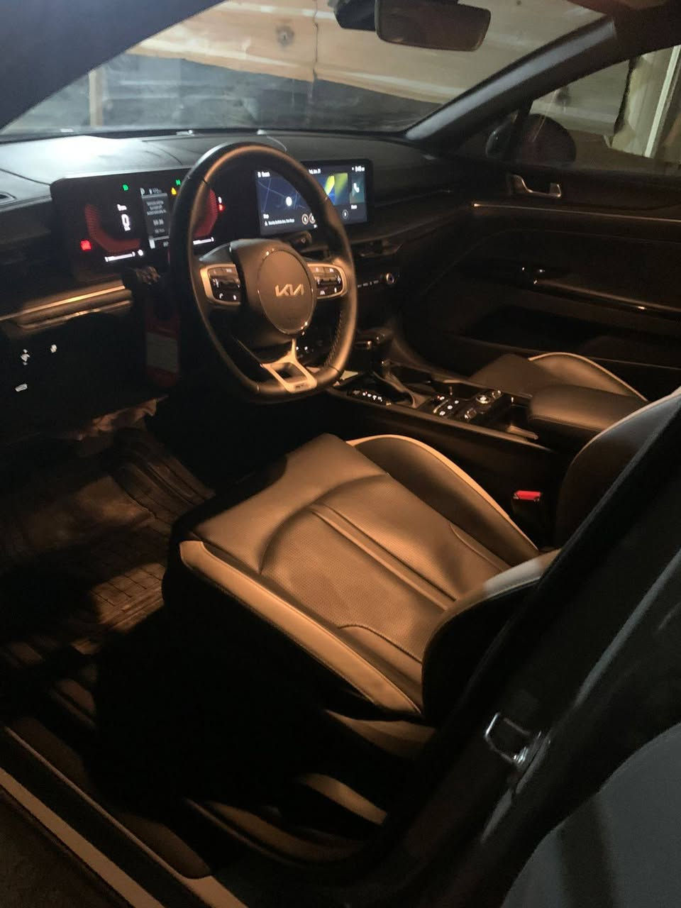 السلام عليكم
كي فايف 25 مراوس بسيدونا او سورنتو. موديل حديث
تفاصيل ع الرقم ***********
