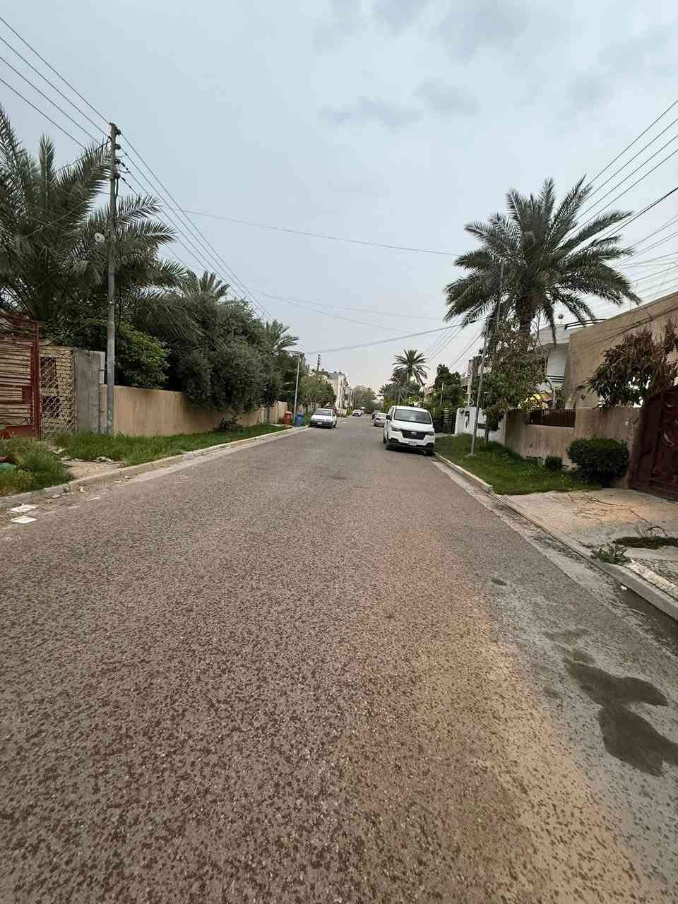 السلام عليكم تم اعادة نشر بسبب الوعودكاذبة  قطعه ارض في لاطباء حي جهاد مساحة (247) واجة 8 وبع نزال (30)  بسعر مناسب جدا 
لاستفسار مكتب النسيم للعقار ***********
