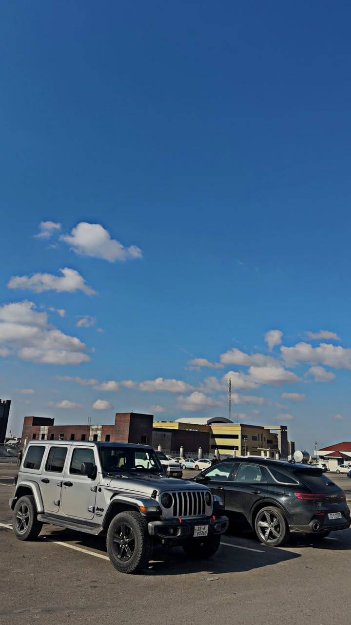 Jeep 2021  مراوسه برونكو فقط🙏🏻
مواسفات شاشه وسط يعني نص مواسفات كشن هيتر سوكان هيتر تشغيل عن بعد
محدث robecon لايت دعامي بنيت
٢ قطع سبغ بدون قطر دواخل
٢٥٠$ مجال بسيط
مكان :اربيل
***********
