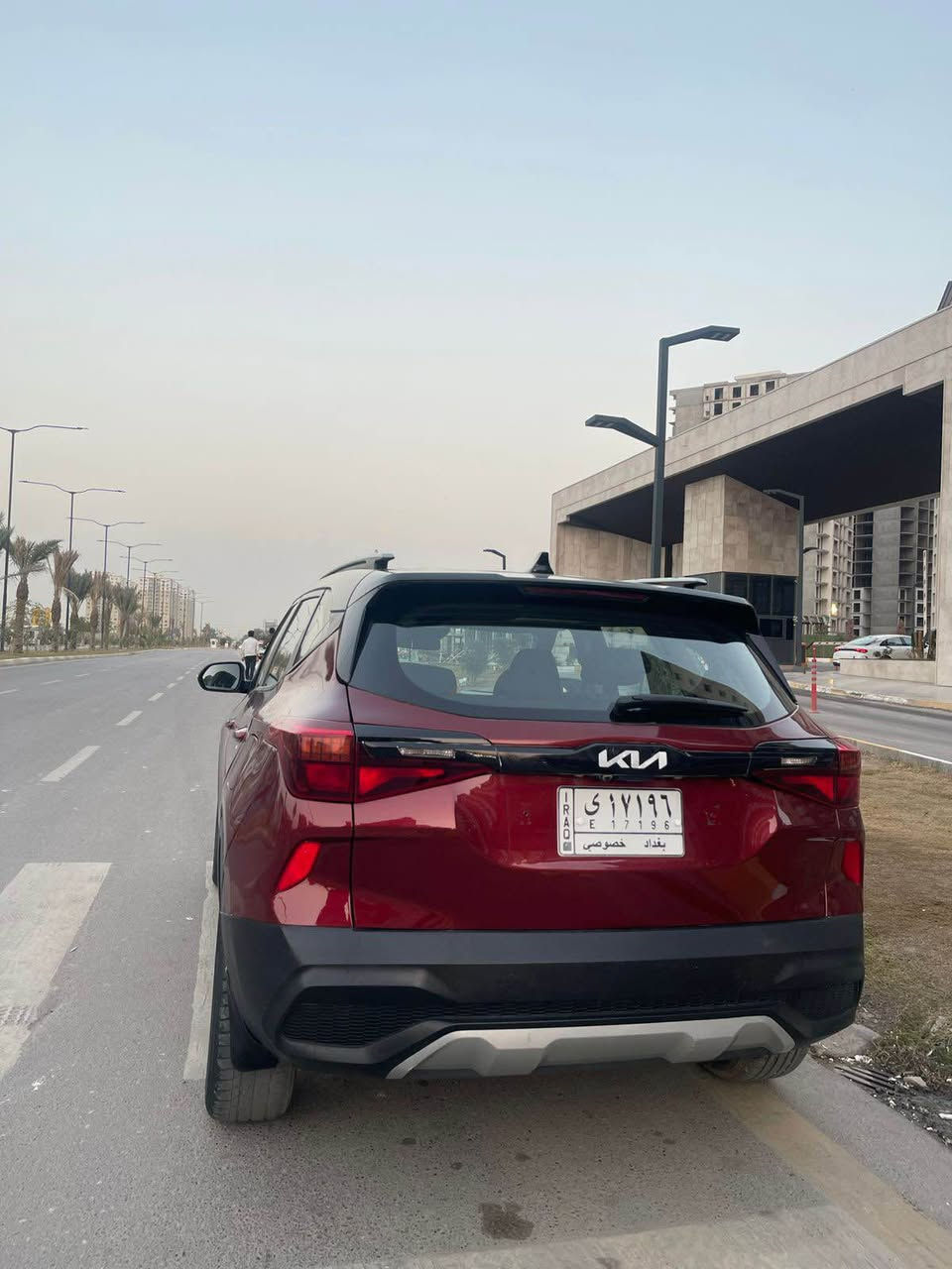 سلام عليكم للبيع كيا سليتوز خليجي موديل 2023 ماشية 11 الف حقيقي السيارة صار بيها حادث وصار بيها صبغ مكاني حي الجهاد للاتصال  *********** بغداد, العراق
