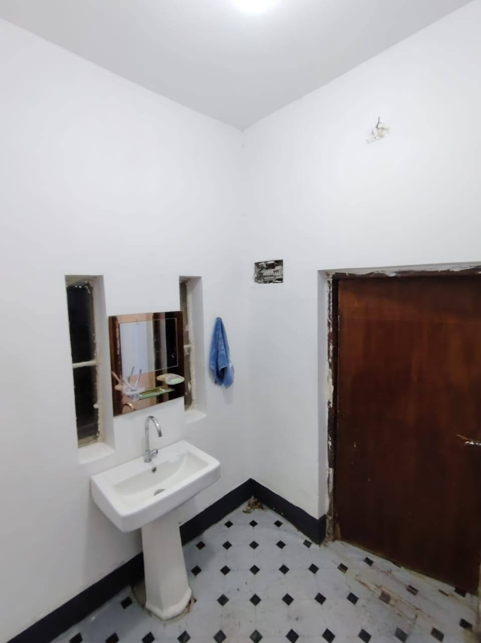 السلام عليكم ورحمة الله وبركاته🫱🏽‍🫲🏻
متابعينا الكرام 🌷
ثلاث دوانم مع دار سكن للبيع🏠300متر(صنف الأرض عقدزراعي 117)
يحتوي الدار 🏠على ثلاث غرف منام وهول وصاله ومطبخ وصحيات داخليه وخارجيه وحديقه الدار كبير 
تبارك الله💕
العنوان: بغداد التاجي/مدخل زمله حمدي قرية آلبو عيسى 
للاستفسار الاتصال على الارقام الاتيه 
كورك: ***********📞
اسيا: ***********📞
#مكتب_ديرتنا_للعقار🏢
#بإدارة_أحمد_أبومصطفى 🌹
#تواصلو_معنا🌹
