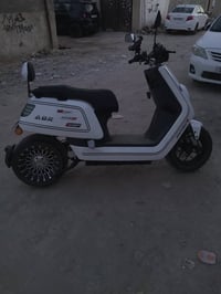 ٦ بطاريات • ٣٨ أمبير • ١٢٠ حقيقي