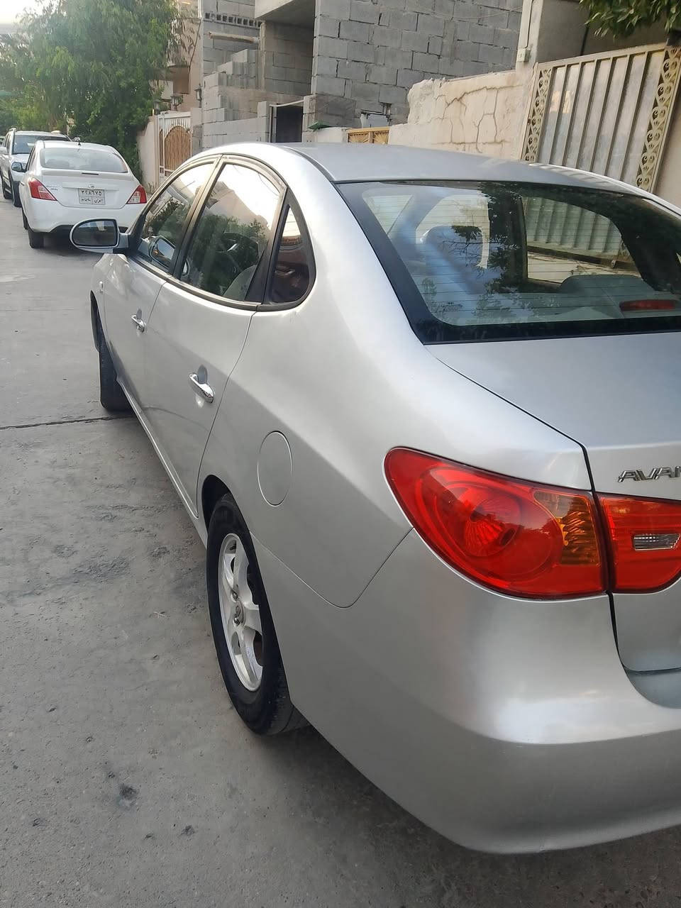 ئاڤانتی بڕاوە 2008کۆدبۆکراو گێڕو مەکینەو تەبریت کەڤەر سەقف هەمووی بەشەرتە کەلار ***********

