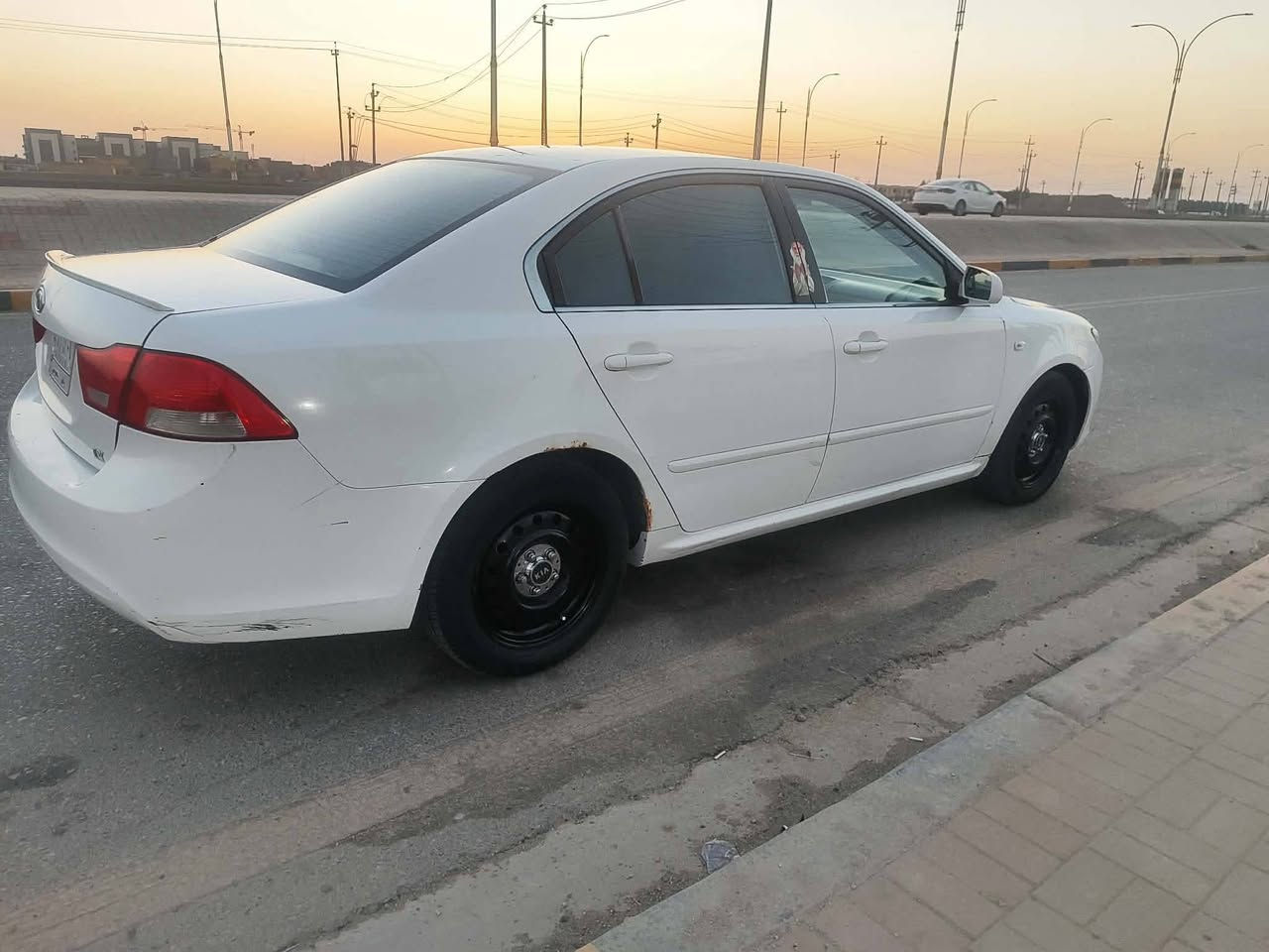 اوبتما. مديل. 2009

السياره. بيها باب السايق مبدل فقط. نفس اللون

جاهزه من كلشي. 

مكينه. شرط 

كير. حداديه. تخم تايرات. السياره بسمي  السنويه ل 28

مكان السياره    السماوه. مركز المدينة 

السعر.   110. وبيها مجال بسيط 

أستفسار اتصل على الرقم.   ***********
