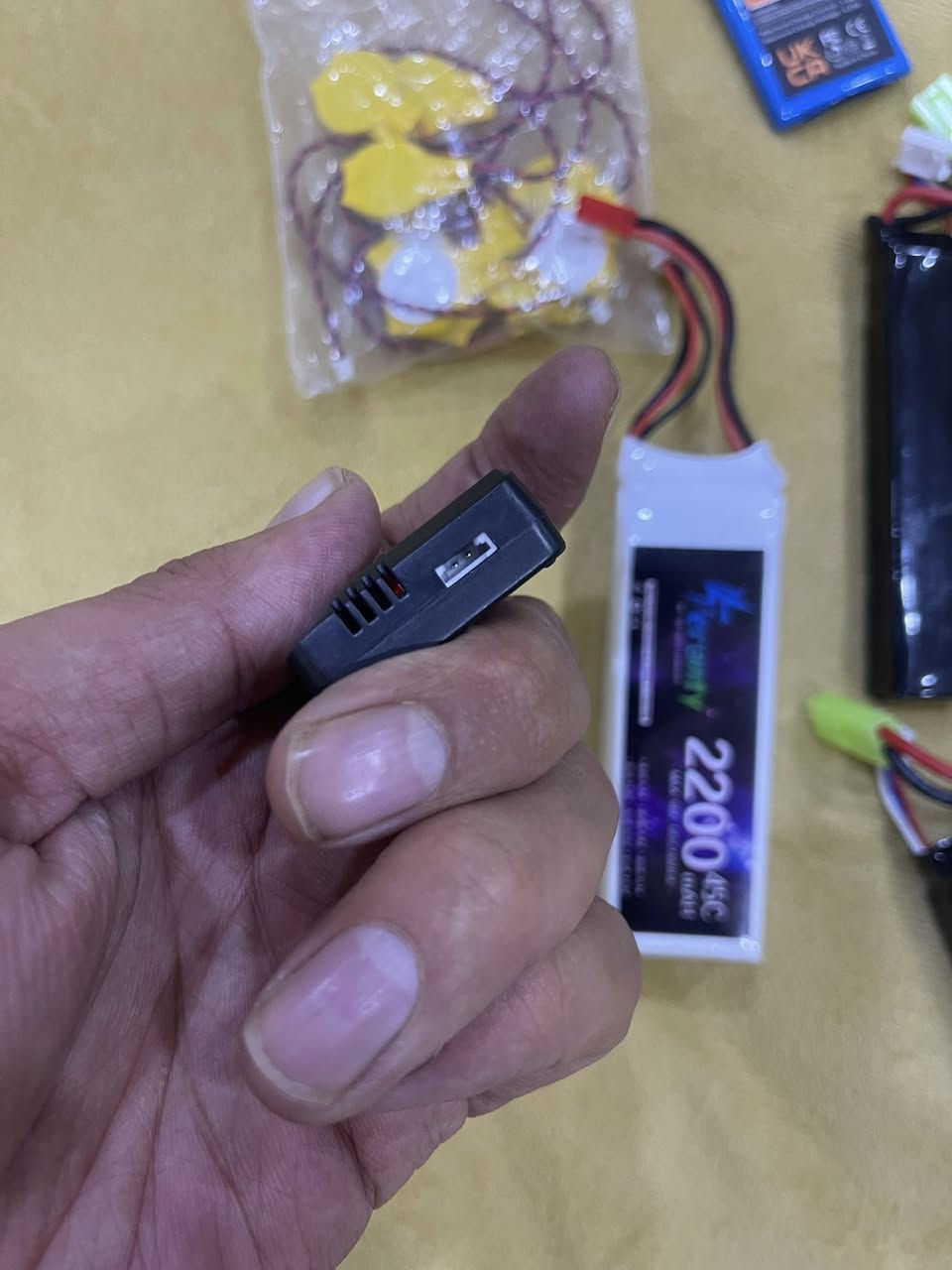 شاحن مع بطاريات للبيع


**إذا كنت صاحب هذا الإعلان وتريد حذفه لأي سبب، رجاءا أرسل رسالة إلى الدعم الفني**