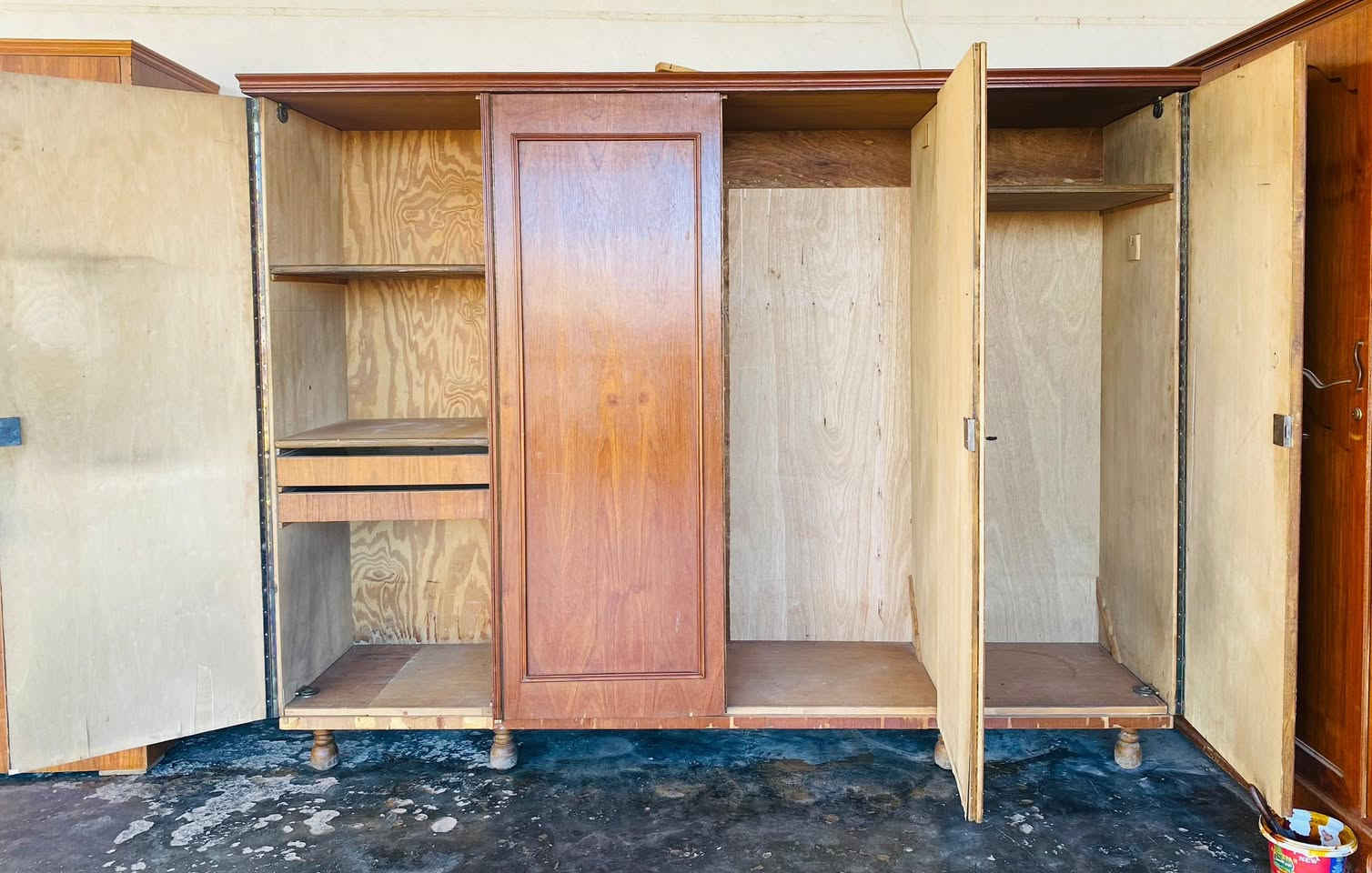 سلام عليكم يوجد كنتور 4بوب نضيف الاستفسار***********
