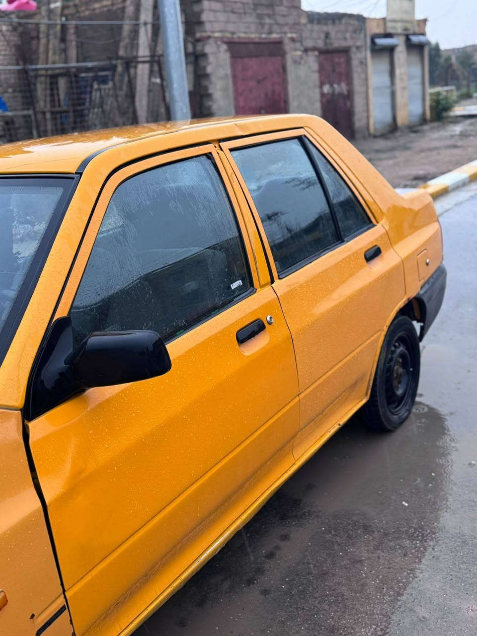 سلام عليكم سايبه 18 السعر 34  الشراي يتصل *********** او ***********
