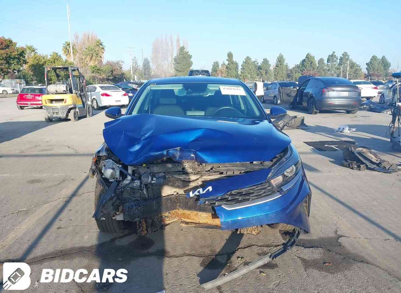 كيا فورتي موديل 2024حادثها كما موضح ب صور فقط بنيد ايرباك سليم مواصفات Lx
سعرها واصل ميناء ام قصر 100 ورقه مده وصولها ٩ ايام 
***********
