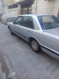 سياره سيدان موديل 88 بدون راعي كفلك من سرقه وعشاير  سياره عضمتهه حلوه ...