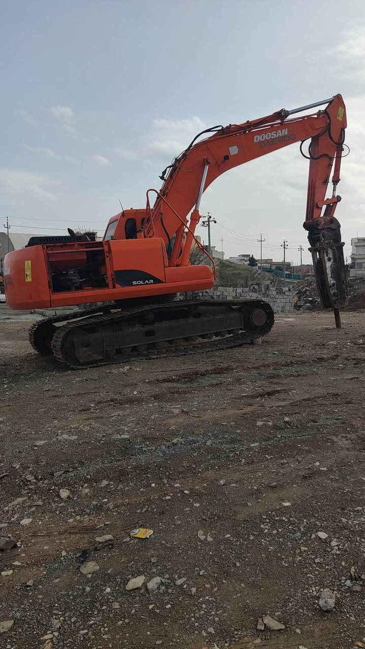 بیع فرۆشتن حفارە دایۆ 
مودیل2004
هەموگیانی لەسەر دەقی شەریکەیە 
زۆر پاکە جایزە لەناوئیشە
ڕقم اربیل
***********
***********
