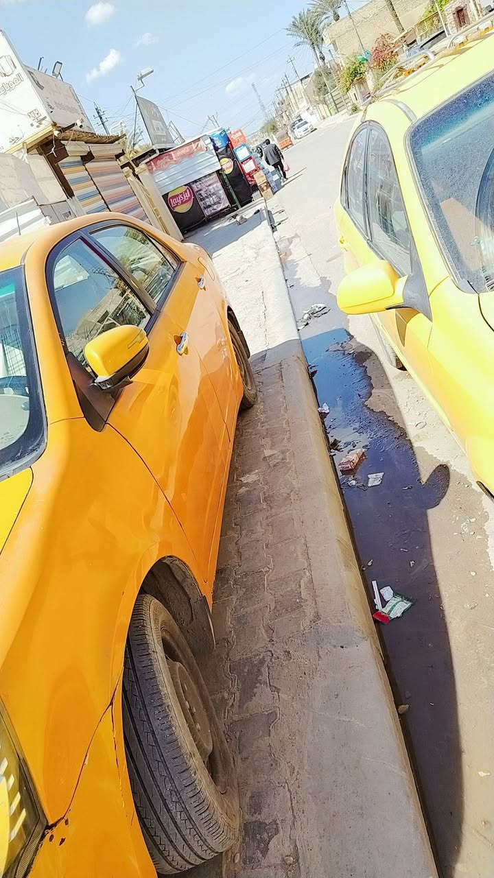 السلام عليكم جيلي موبل موديل 2013مكينه كير تبريد كله جديد كير عادي بيه صبغ قليل
صدر نص عمر شاشه كامره رقم بسمنه لمكان بياع الشرطه الخامسه رقم لهاتف *********** السعر ٣٨ وبيه مجال
