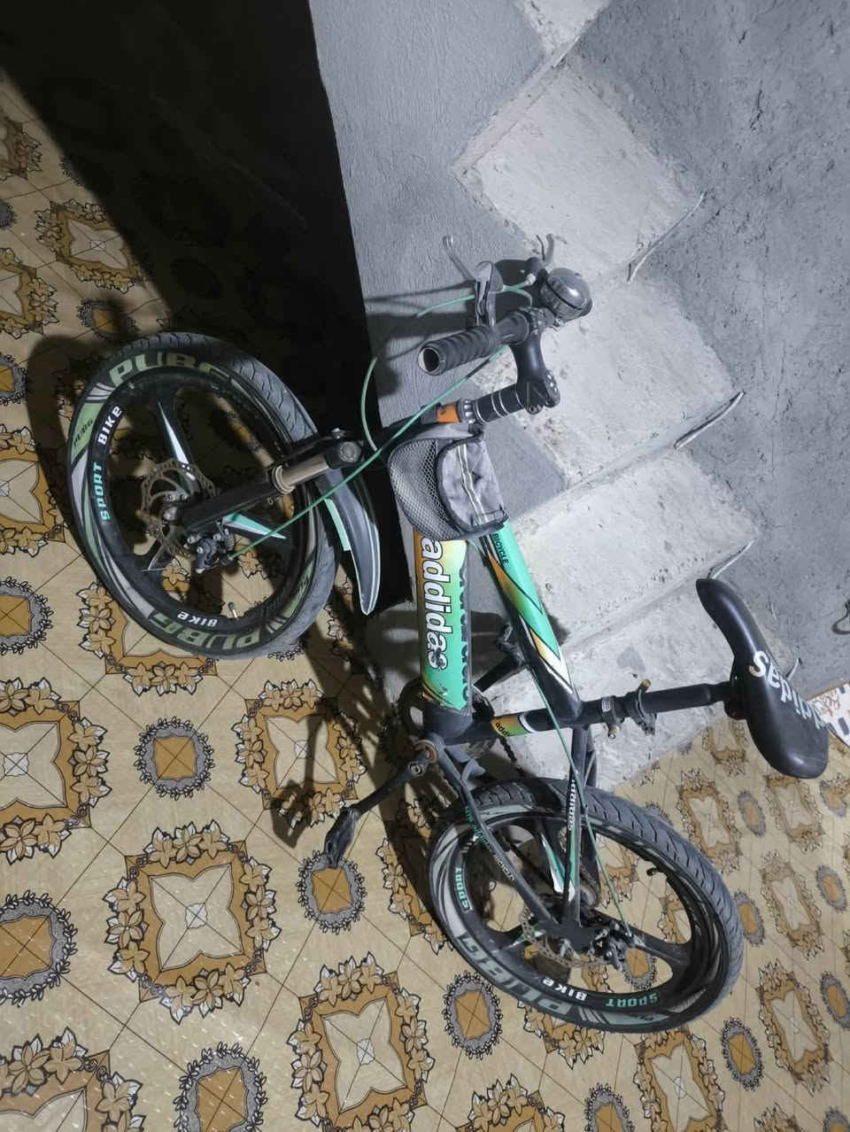 سلام عليكم
باسكل للبيع جاهز من كلشي بريكات وره وكدام وبعده نضيف شوفت عينك سعر 35وبي مجال


**إذا كنت صاحب هذا الإعلان وتريد حذفه لأي سبب، رجاءا أرسل رسالة إلى الدعم الفني**