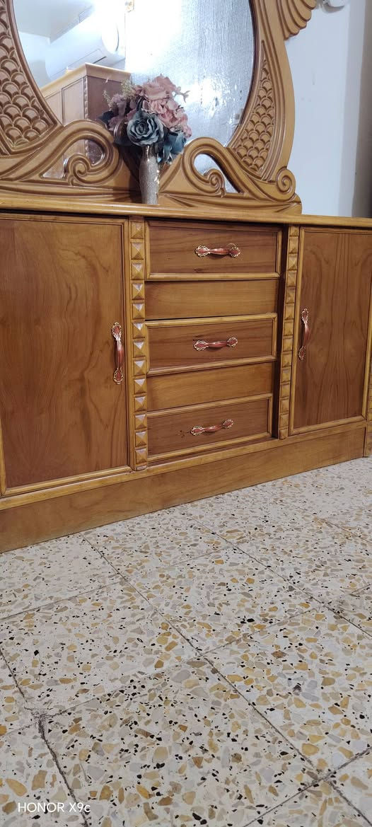 غرفة (٥ أبواب) حطاطة صاج نظافة ١٠٠ب ١٠٠
بمليون و٣٠٠ وبيهة مجال
مكان الطارمية
واي استفسار على خاص لشراي فقط رجاءََ رجاءََ


**إذا كنت صاحب هذا الإعلان وتريد حذفه لأي سبب، رجاءا أرسل رسالة إلى الدعم الفني**