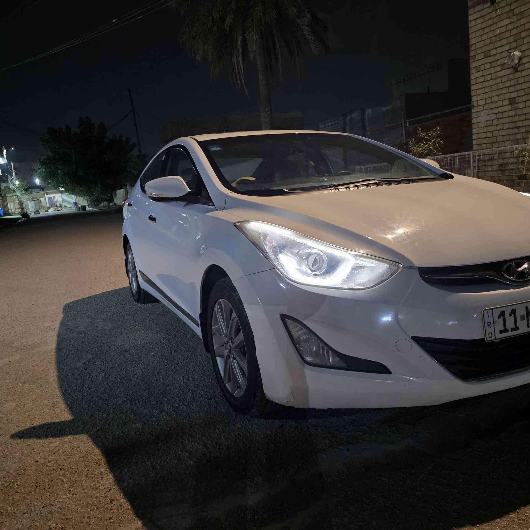 السلام عليكم 
النتره خليجي موديل /2015
وارد /خليجي 
مراوس بيوايدي كن بلاس 
العنوان بغداد للستفسار/ ***********
