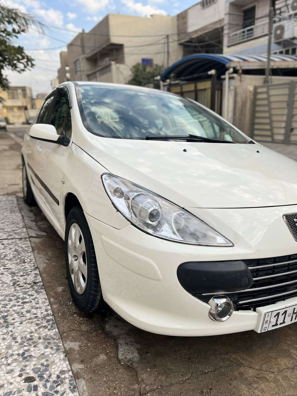 بيجو 307 موديل 2006 بأسمي هزة ورقم جديد مصبوغة حزام المحرك بداية تنقيص الكير يحتاجله برمجة جوزات او تبديل جوزات ماعرف / التبريد شغال / الغرفة مرتبة نظيفة سعر السيارة ب 48 وبيها مجال مكان السيارة منطقة المشتل

تليفون ***********
