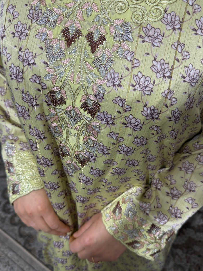 مخاوير بناتي اونسائيه السعر 35 القطعه


**إذا كنت صاحب هذا الإعلان وتريد حذفه لأي سبب، رجاءا أرسل رسالة إلى الدعم الفني**