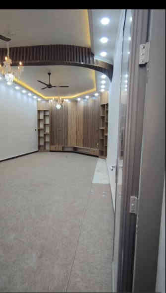 بسم الله الرحمن الرحيم 
يعلن مكتب عقارات التحسينية عن وجود دار للاجار المساحه 250 متر طابقين يحتوي على 5  غرف منام وصاله وأستقبال ومطبخ وصحيات وگراج العنوان التحسينيه قرب قاعة بابل للاعراس موقع تجاري على شارع 20 متر  بناء حديث 
يصلح لجميع الأنشطه التجاريه والشركات فقط فقط 
للاستفسار الاتصال على الرقم التالي 
***********
#مكتب_عقارات_التحسينية_
