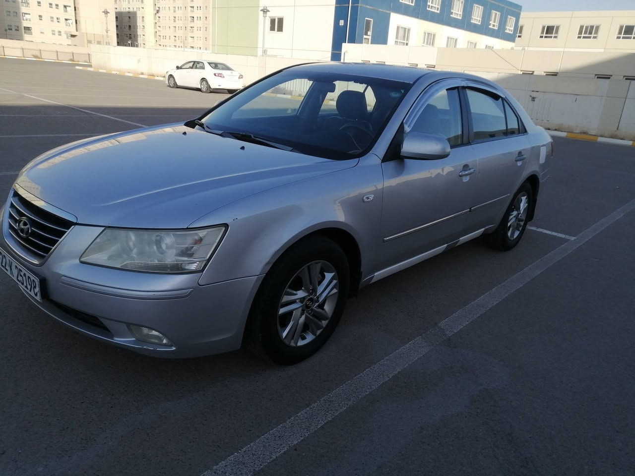 السلام عليكم
سوناتا 2010 وارد كوري مكينه 2000 رقم أربيل بسمي السيارة گير مكينه تبريد كهربائيات خير من الله والسونار مرفق بالصور
السعر 105 
مكاني بغداد بسماية
 
***********
