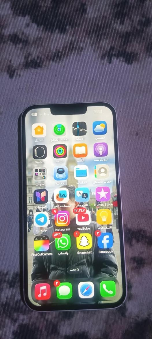 آيفون ١٣ نضافته ٩٠% بطاريته ٧٨ الذاكره ١٢٨ 
السعر ٣٥٠قفل عندي توصيل راسلني على الرواتساب ***********
