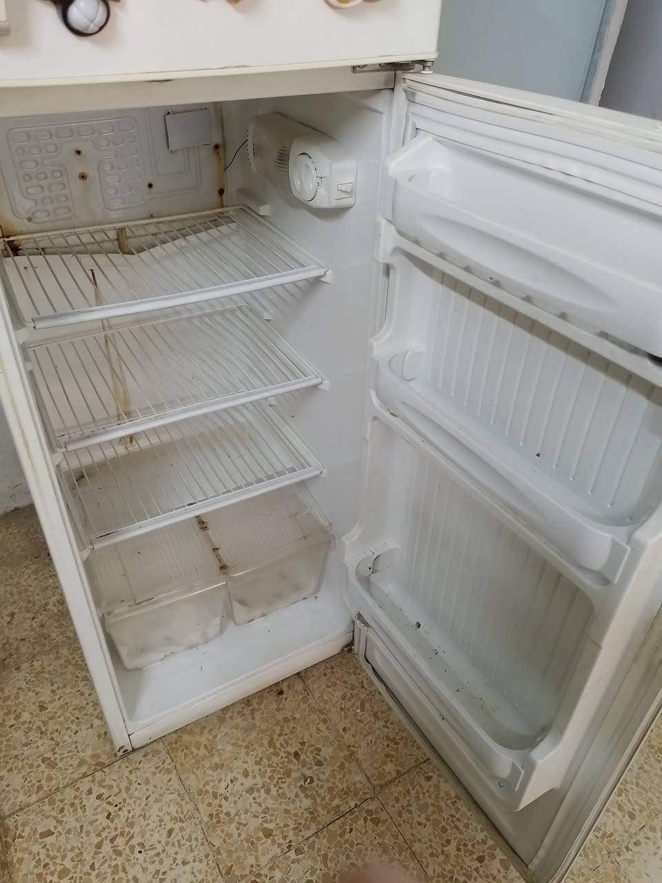 ثلاجه كونكرد ١٠ قدم للبيع شغاله نظيفه السعر ١٤٠


**إذا كنت صاحب هذا الإعلان وتريد حذفه لأي سبب، رجاءا أرسل رسالة إلى الدعم الفني**