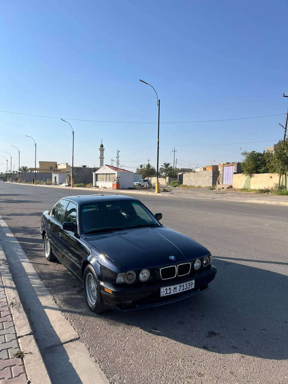 سلام عليكم بيئم 535رقم بغداد مشروع وطني دولي مديل 91صدر أمامي خلفي جديد كير مكينه خير من الله بجم عريض تبريد نقص غاز السياره بسمي تحويل مباشرر السعر 44وبيها مجال مكان السياره بغداد للستفسار ***********
