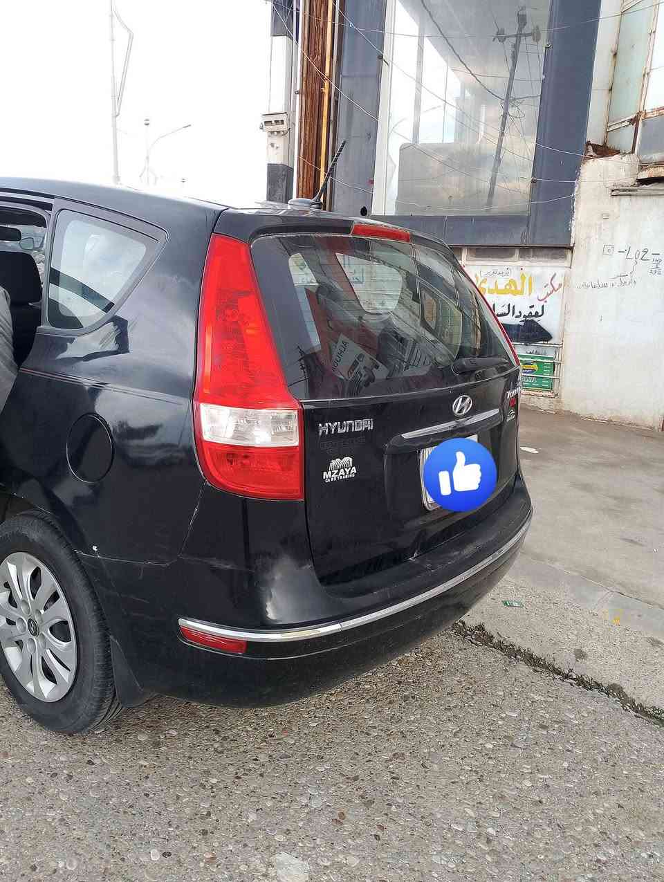 حجم المحرك 2000
سنويه عظم عاج مشروع وطني رقم كركوك بأسمي
دفتر بانزين 
صبغ قطعة واحده بدون دواخل 
السعر 75وبي مجال 
***********
