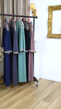 قفطان مغربي • حرير أماراتي • مقاسات ٦٠-١١٠