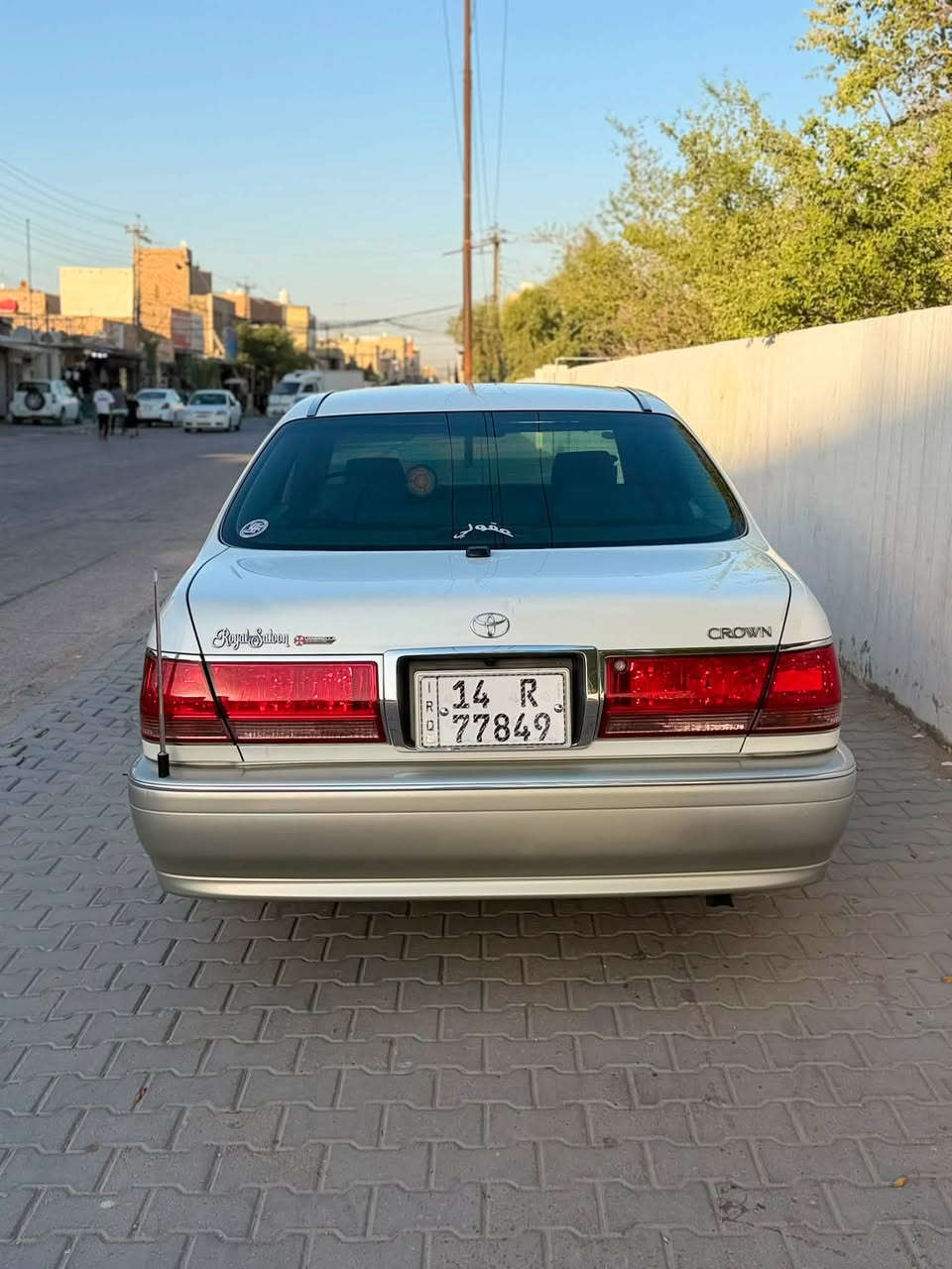 السلام عليكم 
كروان ملكه2000 قرار 48السياره كامله ربع مااذب عليه جاهزه من كلشي  بيع فقط  مداور ثاني يومً 
رقم بصره  دولي الجديد بسمي مشروع وطني هزه جديده تحويل ثاني يوم 
السياره كفاله من الكص ونقل جثه والضربه 
تحويرت نجف تبريد ثلج 
حداديه جاهزه 
محجل خضراوي كشنات كهربائي 
المواصفات:      السعر.   (148)
3 دكم  ارايل خلفي امامي 
برده خلفيه كامره خلفيه
مري هيتر شفط 
ديفور الجبير ستيرن كهربائي 
شاصي 175
وبيه هواي موصفات ما ذاكرهن
ويل نجمه حجم 16نفطي اصلي تخم تاير 
( مكاني نجف *********** )

