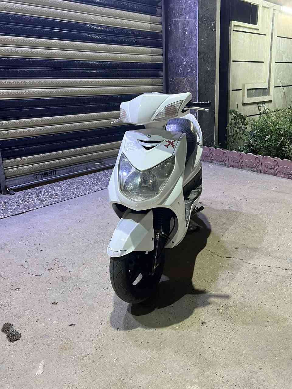 سلام عليكم سكنس فحل كابريتر دراجه وكاله مابيه اي نقص  كله كامله  جيب فيتر وتعال افحص السعر750 وبيه مجال حك الجيه بغداد دوره الميكانيك *********** لتواعد إذا مو شراي
