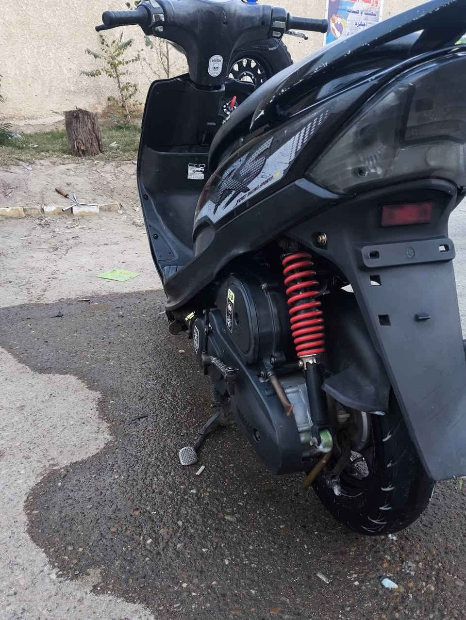 السلام عليكم ورحمة الله وبركاته 
دراجه نوع ماكس عدله
دراجه خير من الله 
مكينه تشك لكاع 
بلادي 49 😉
دراجه كفاله 
بلادي الدراجه اي نقص ما بيها 
تشغل وتطلع 
اوراقها كامله 
السعر :750 وبيها مجال للطيبين 
المكان البياع شرطه الرابعه 
الرقم *********** 
الواتساب ***********
