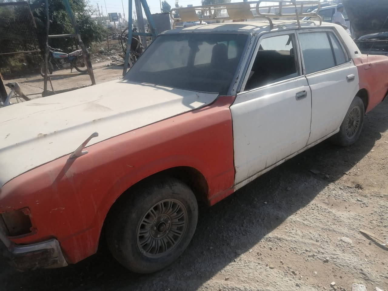 السلام عليكم
كروان ابو التاج موديل ٧٩ رقم القديم اجره صلاح الدين
بدون محرك وكير بدي فقط
السعر ١٥ ورقه
مكان السيارة بابل المركز
رقم هاتف ***********
