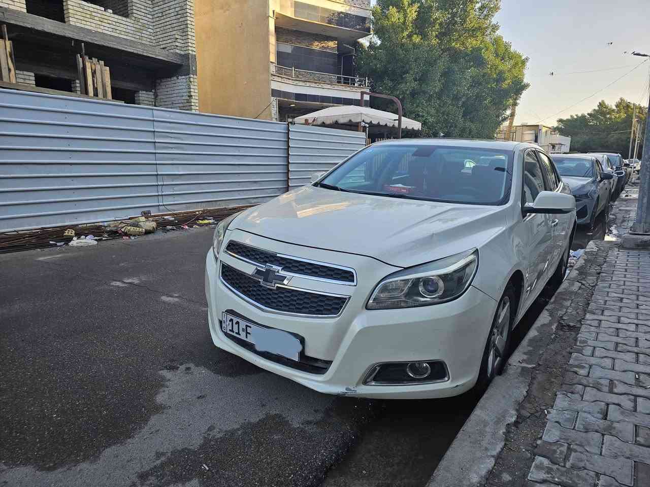 السلام عليكم
للبيع فقط بدون مراوس 

ماليبو 2013 وارد خليجي شركة المنصور
محرك 2400 المرغوب
لون ابيض صدفي
رقم بغداد الجديد ب اسمي
مواصفات : 
هاندبريك بصمه ، سلايد فتحه ، تحكمات ستيرن مثبت سرعه ، قاصة ، كامرة خلفية.
السيارة ماشيه 189 الف حقيقي
بيها قطعتين صبغ - باب السائق والچاملغ الخلفي 
وقبغ الجنطه مبدل
سونار موجود
مكان السيارة بغداد
السعر 95
اتصال ***********
