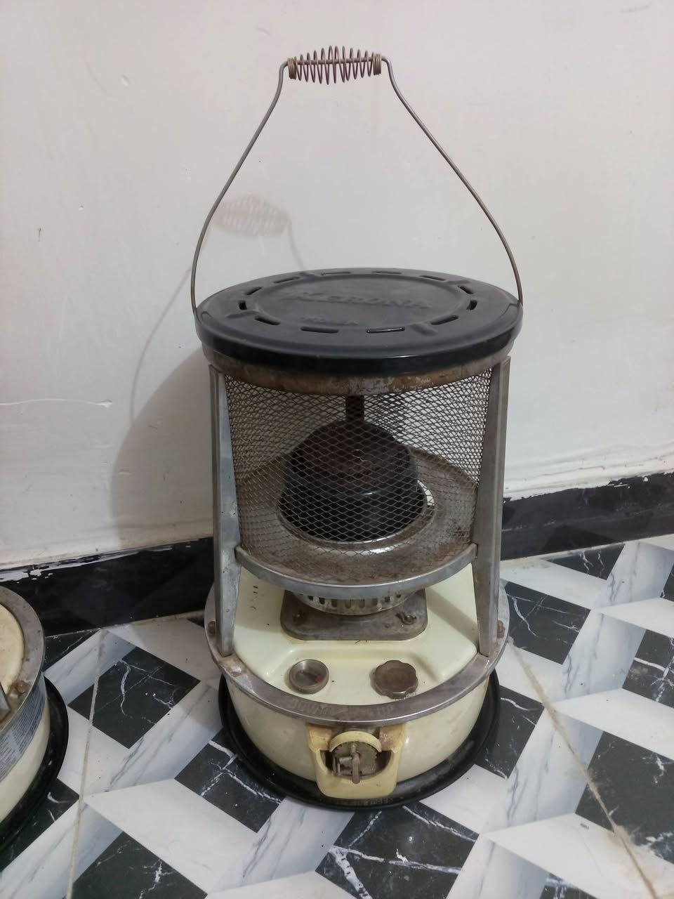 صوبات كيرونه الصفره للبيع


**إذا كنت صاحب هذا الإعلان وتريد حذفه لأي سبب، رجاءا أرسل رسالة إلى الدعم الفني**