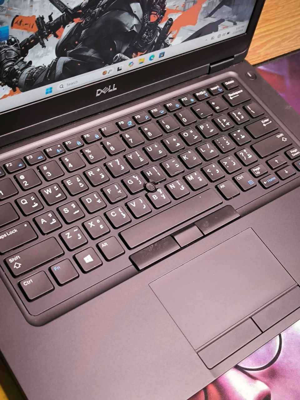 💻 Dell Latitude 5490 | دل لتيتيود 5490

🔍 المواصفات التقنية:
المعالج: Intel Core i7 (الجيل الثامن - فئة U).
الرام: 8GB DDR4 (قابل للتطوير).
الهارد: 256GB SSD M.2 (قابل للتطوير).
الشاشة: 14 بوصة بدقة FHD.  
كرت الشاشة المنفصل: NVIDIA GeForce MX130 (بواقع 2GB).  

🎁 الملحقات:
(حقيبة، شاحن أصلي، ماوس، ماوس باد).

🛡️ الضمان والخدمات:
فحص المواصفات والنظافة قبل الاستلام.
ضمان استبدال لمدة أسبوع كامل.

💰 السعر: 365,000 دينار عراقي.
🚚 التوصيل: مجاني  لجميع محافظات العراق
تواصل *********** البصرة, العراق
