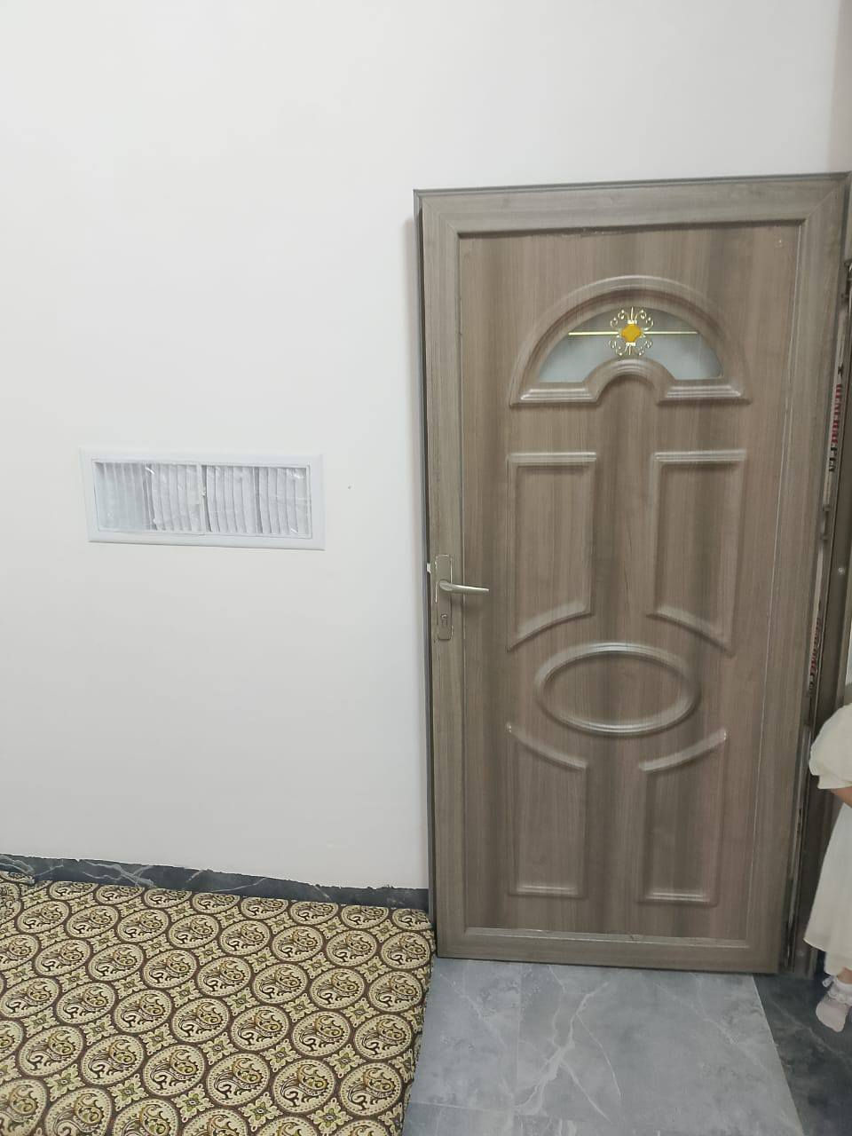 للبيع للبيع 🏠🏠 
دار في حي السماح الثانيه / قبل سايدين ٣٠ / مقابيل المدرسه والملعب / المساحه / ١٠٠ متر / البيت فول / اتجاه غروب / خلف بانزخانه المشاعل + سيراميك + ا + نضام دكتات +
خدمات ماءفول💦+كهرب+تبليط
صنف العقار +كرت بلديه + مقدم معامله للتمليك / السعر ٥٧ مليون وبي مجال /  للأسفسار الأتصال على الأرقام + *********** / *********** / يوجد لدينا عروض في حي السماح / الأولى/ والثانيه/ والأطباء/ زراعي/ سكني/ تجاري/
