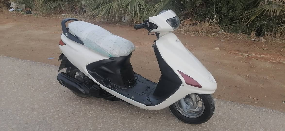 سلام عليكم دارجة فراشه البيع نضيفه كهربائيات شغاله محرك مفتوح تجفيت جديد سعر ٢٣٠وبيه مجال استفسار *********** ديوانية ناحية نفر
